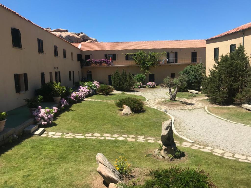 Residence Cala Francese - Case Sul Mare La Maddalena  Luaran gambar