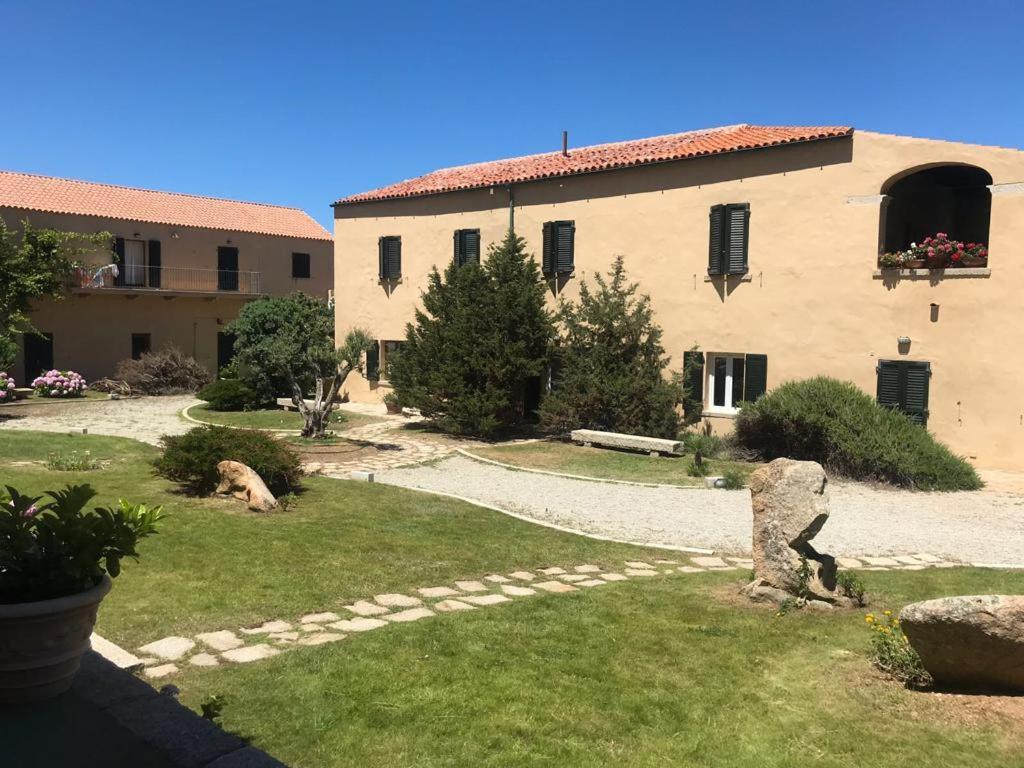 Residence Cala Francese - Case Sul Mare La Maddalena  Luaran gambar