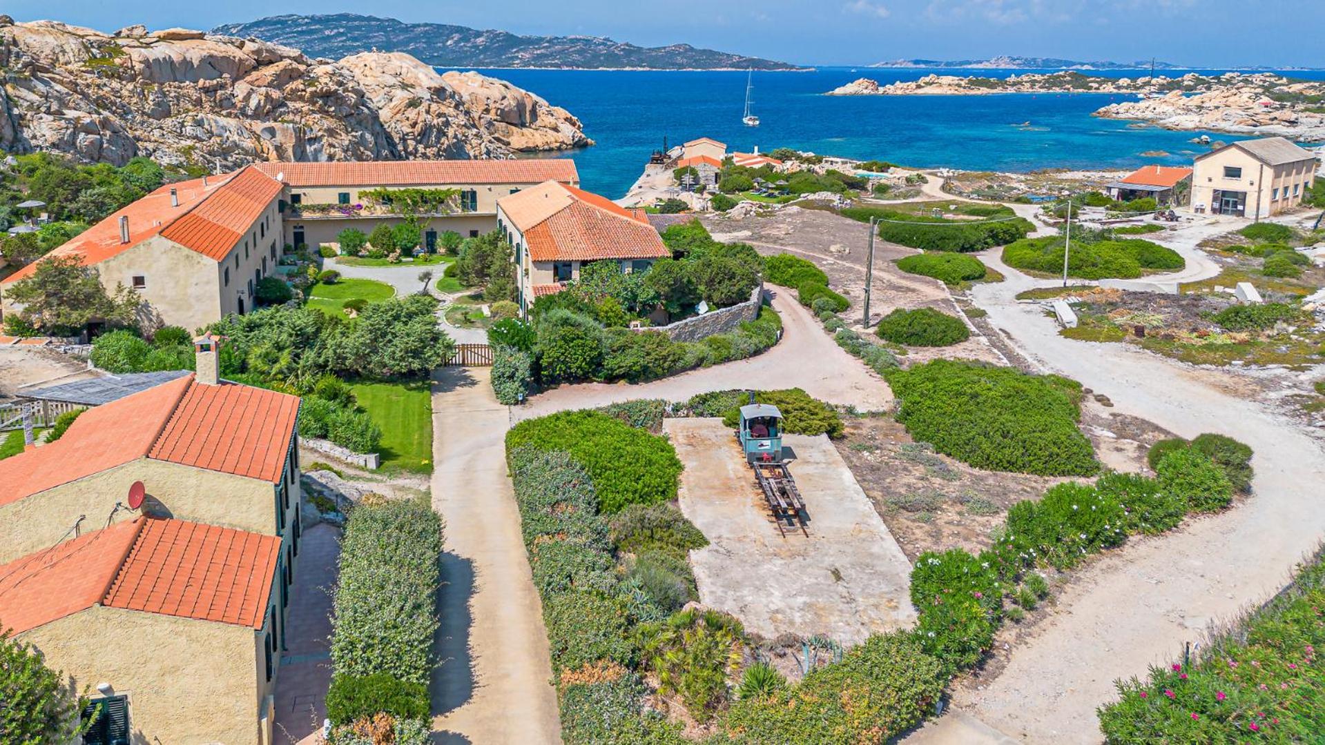 Residence Cala Francese - Case Sul Mare La Maddalena  Luaran gambar